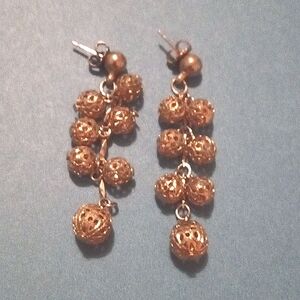 Vintage golden grape cluster earrings.